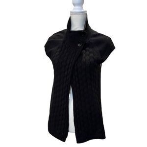 Izod Women's Open Sweater Cable Knit Black Top Button Size Medium